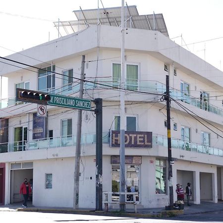 Hotel Insurgentes Express Tepic Exterior photo