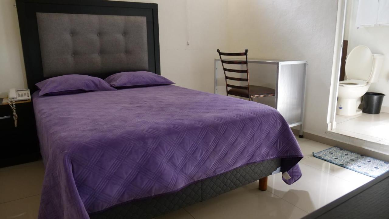 Hotel Insurgentes Express Tepic Exterior photo