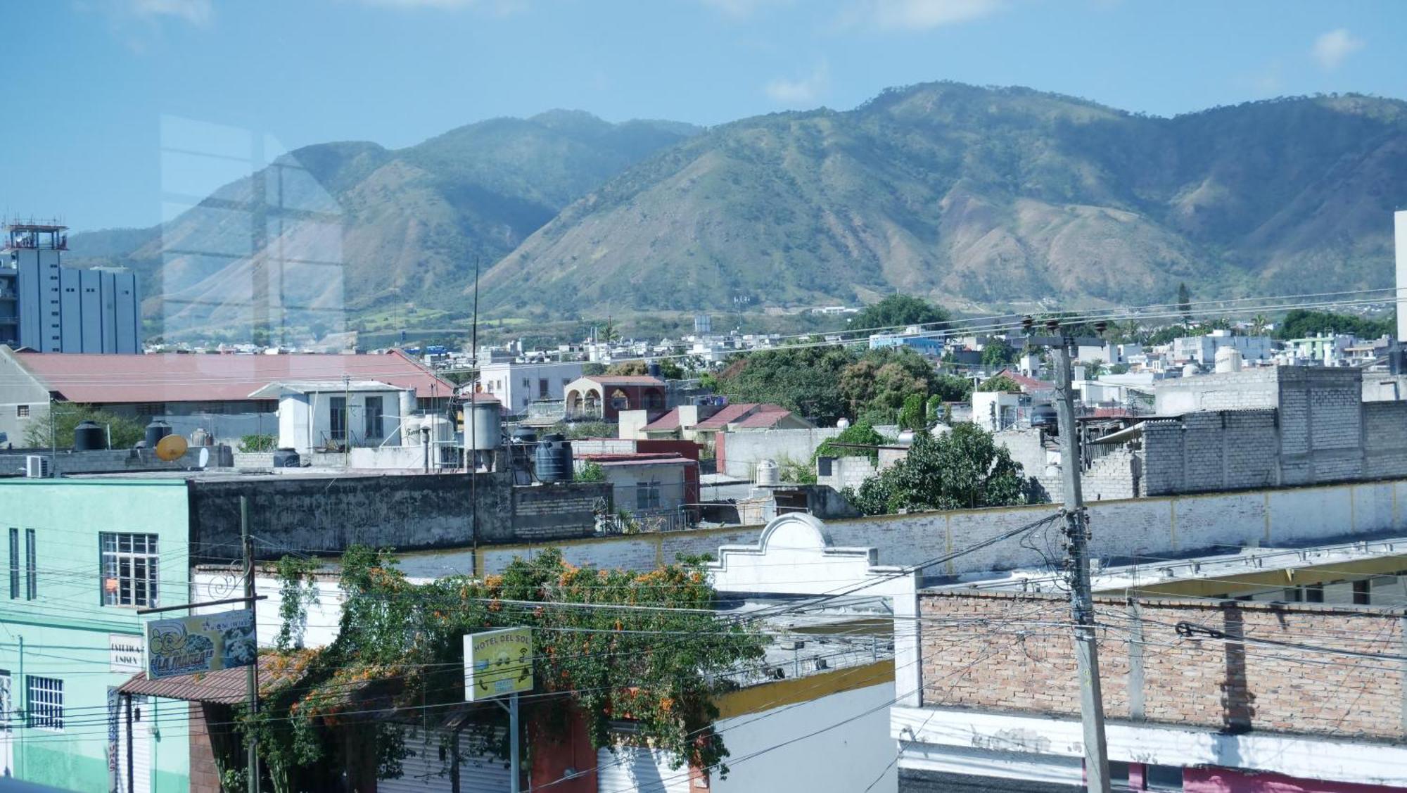 Hotel Insurgentes Express Tepic Exterior photo